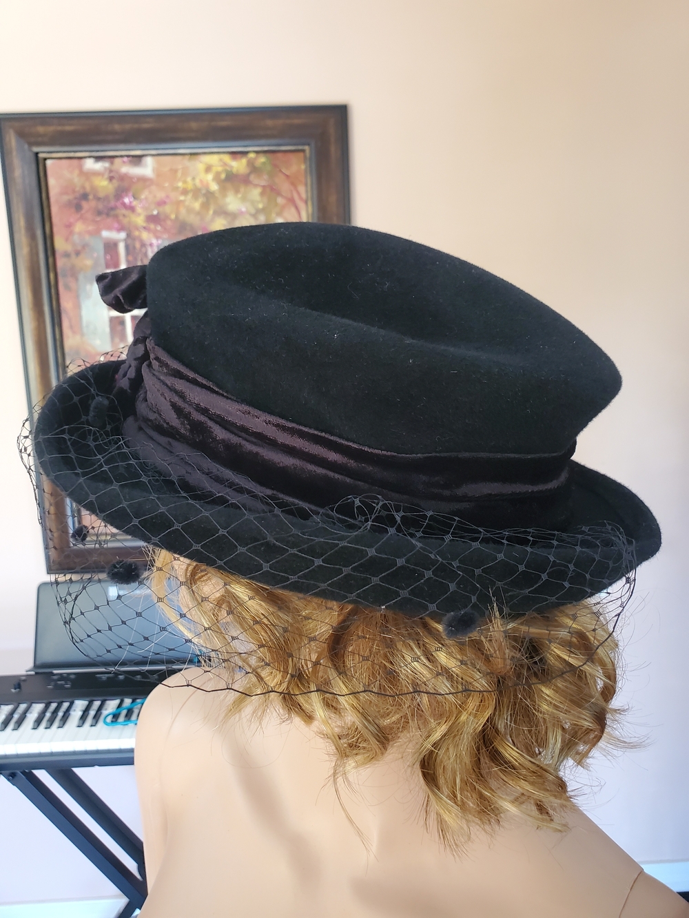 VTG Betmar Plaza Suite Black Wool Wide Brim Picture Hat Velvet Band Bow Netting